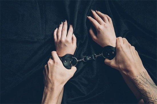 西檬之家-字母圈的S是什么意思？BDSM入门指南